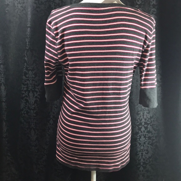 (151) Calvin Klein >Multi Colored Striped V-Neck T-shirt - Picture 3 of 7